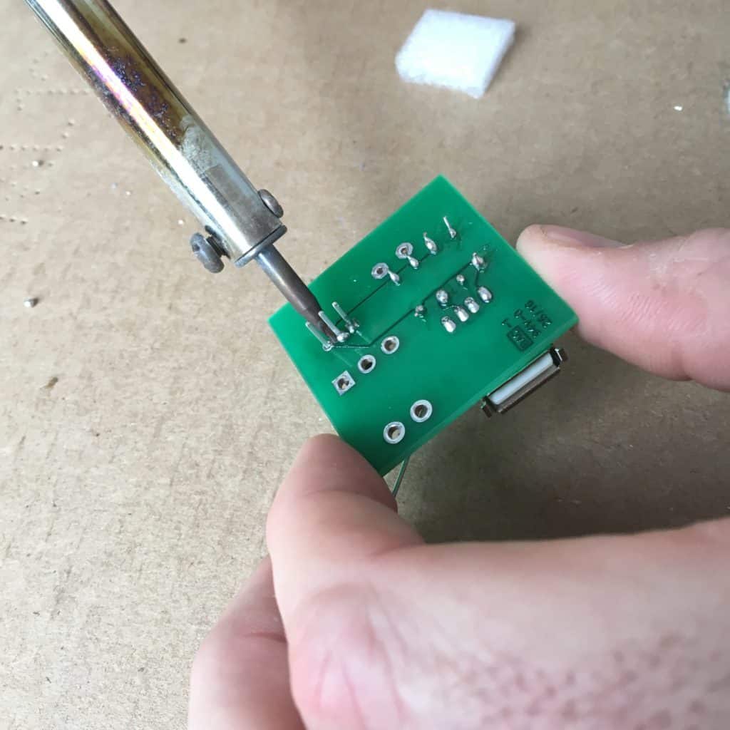 soldering a regulator to pcb